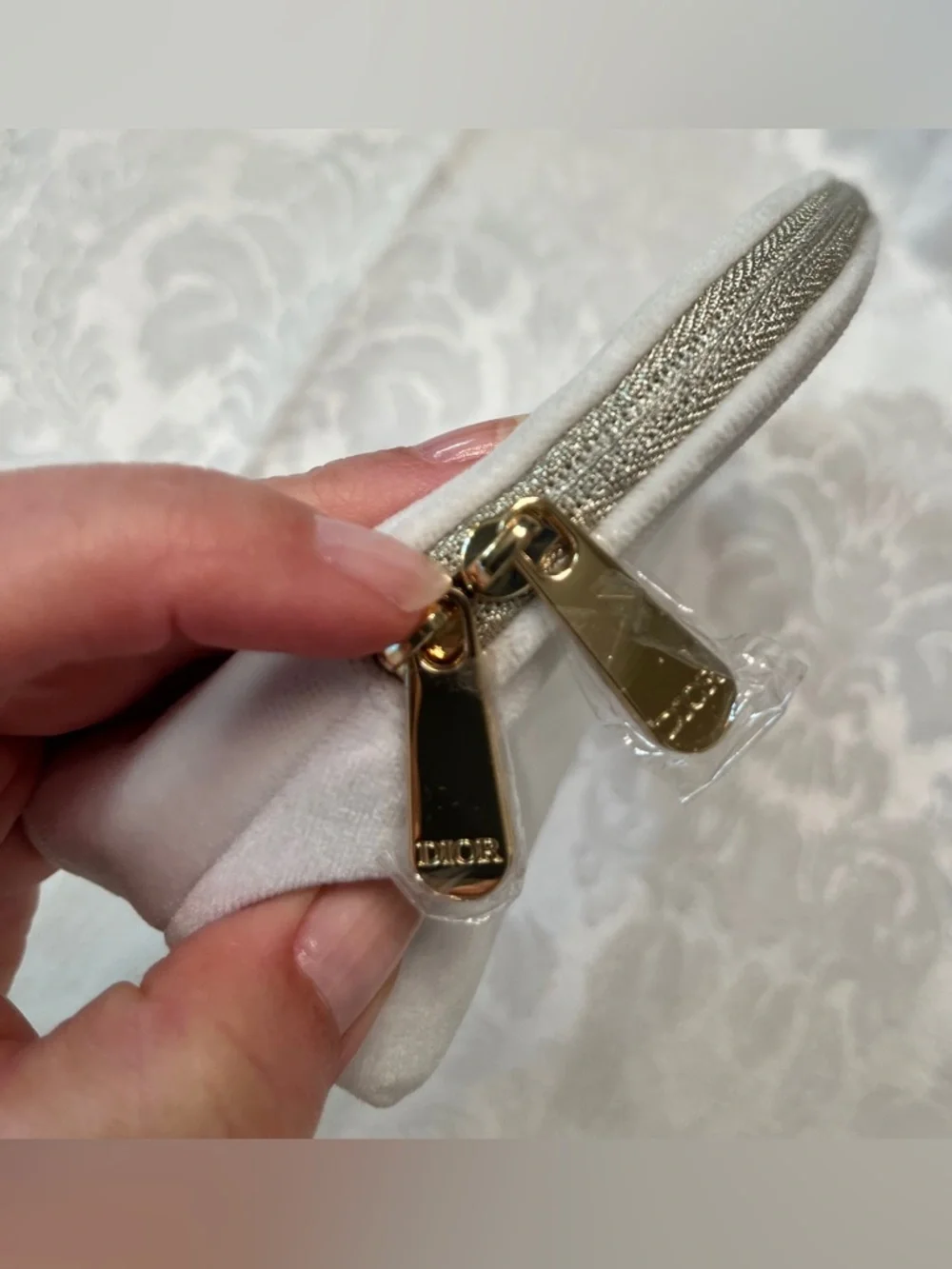 Dior Beauty Cosmetic Pouch in White Textured Fabric with Gold Hardware - Picture 3 of 6